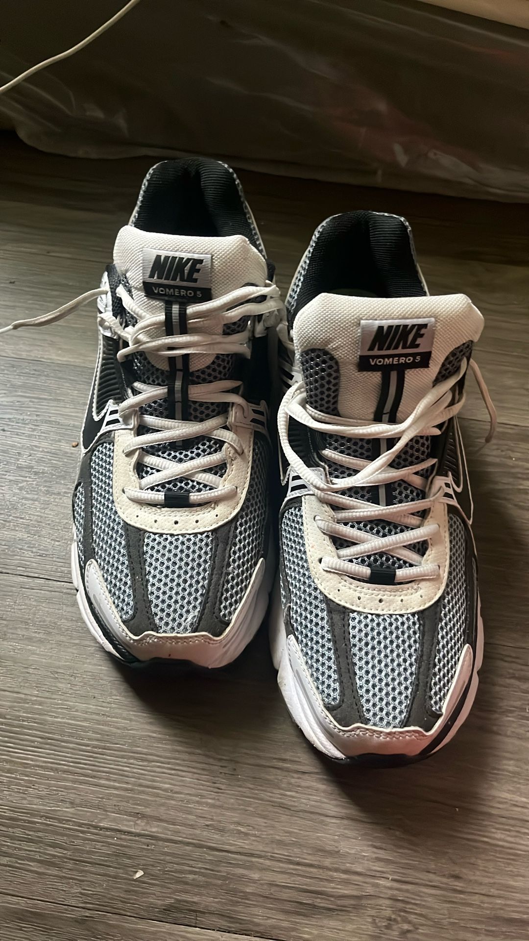 Nike Grey White 