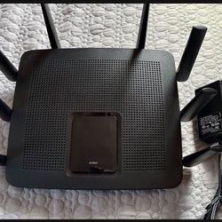 Linksys AC5400 Mu-Mimo Wi-Fi Router (EA9500-RM) Used But In Good Condition 