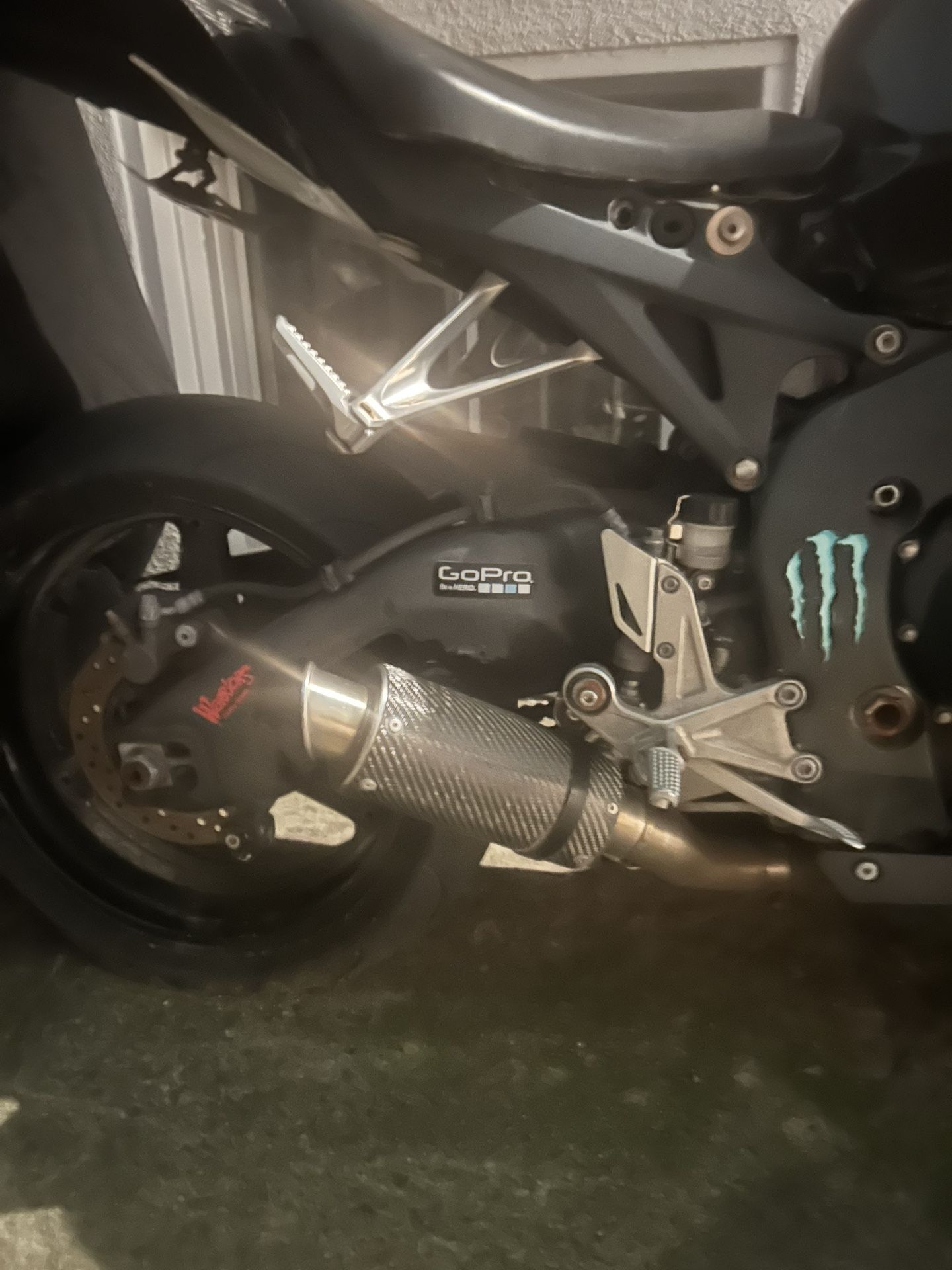 2009 Cbr1000rr Fireblade (keys&tittle)