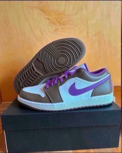 Air Jordan 1 Low Purple Mocha Palomino Wild Berry White 553558-215 Men's Size 9 Brand New