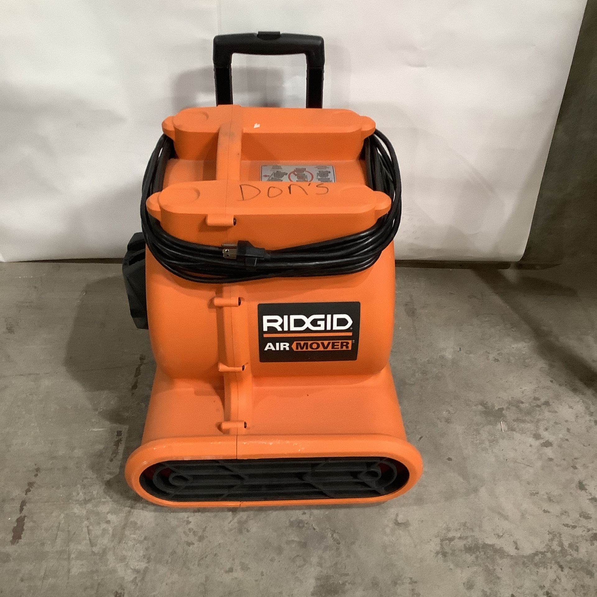 RIDGID 1625 CFM Blower Fan Air Mover with Handle and Wheels