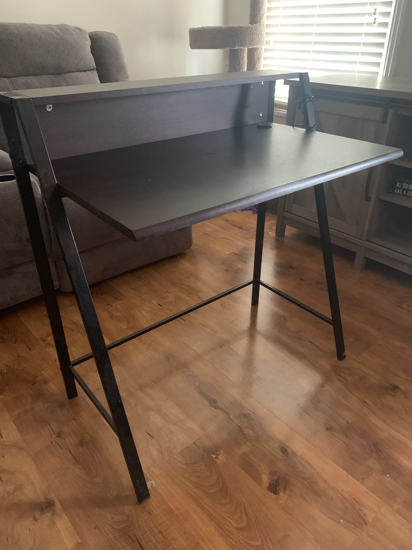 $50 DESK