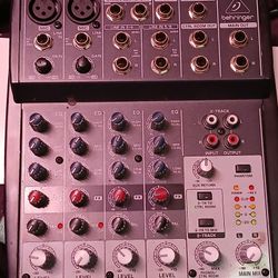 Behringer  XENYX 802 NEVER BEEN USED
