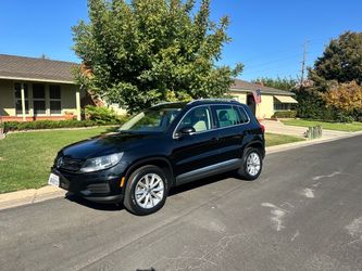 2017 Volkswagen Tiguan Wolfsburg Edition – Clean Title!