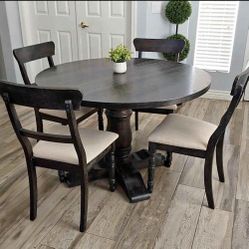 Round Kitchen Table With Four Matching Chairs 
