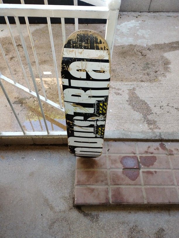 INDUSTRIAL SKATEBOARD