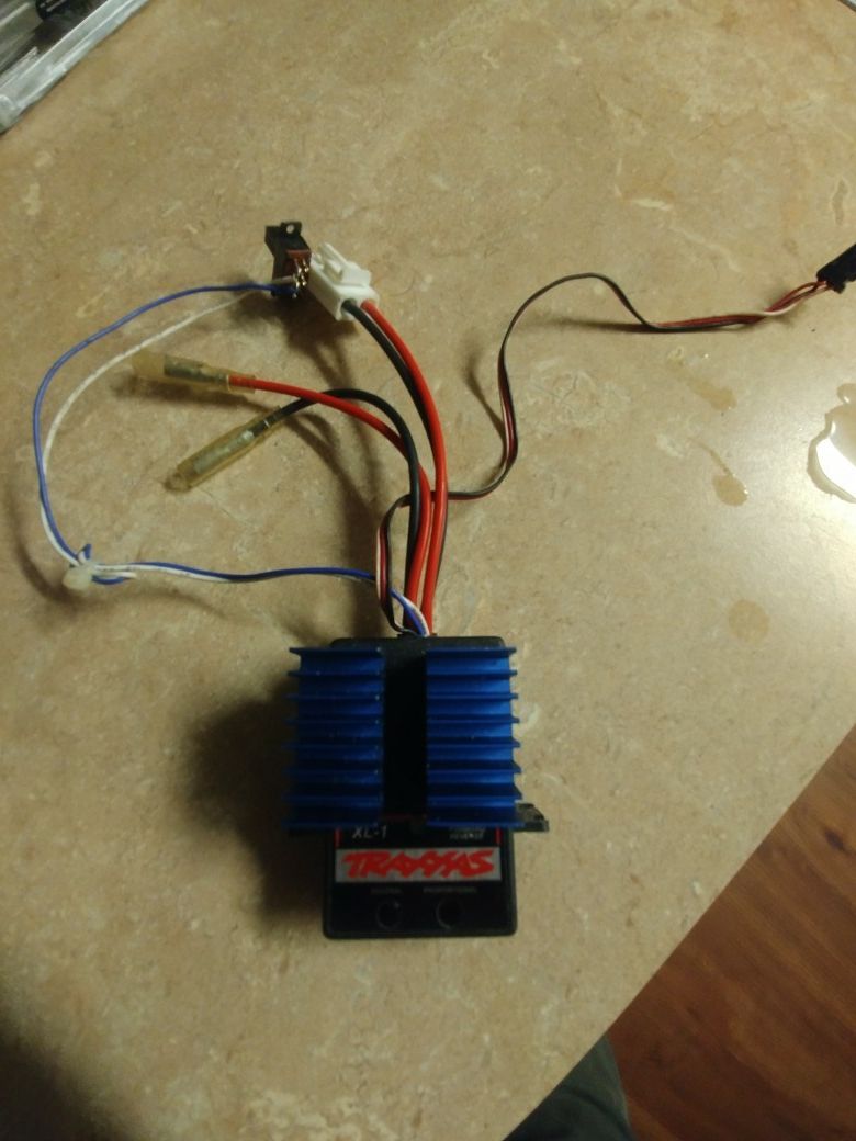 Traxxas. Xl1 esc