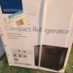 Compact Refrigerator 