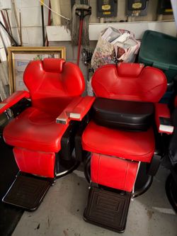 Used salon furniture 🪑
