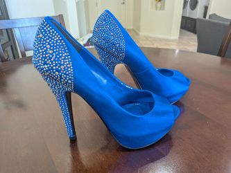 Steve Madden Playy-R Satin Rhinestone Stiletto Heels 4" – 8M