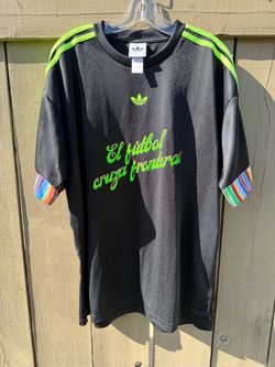 adidas "el futbol cruza fronteras" soccer crosses borders Jersey Size Large