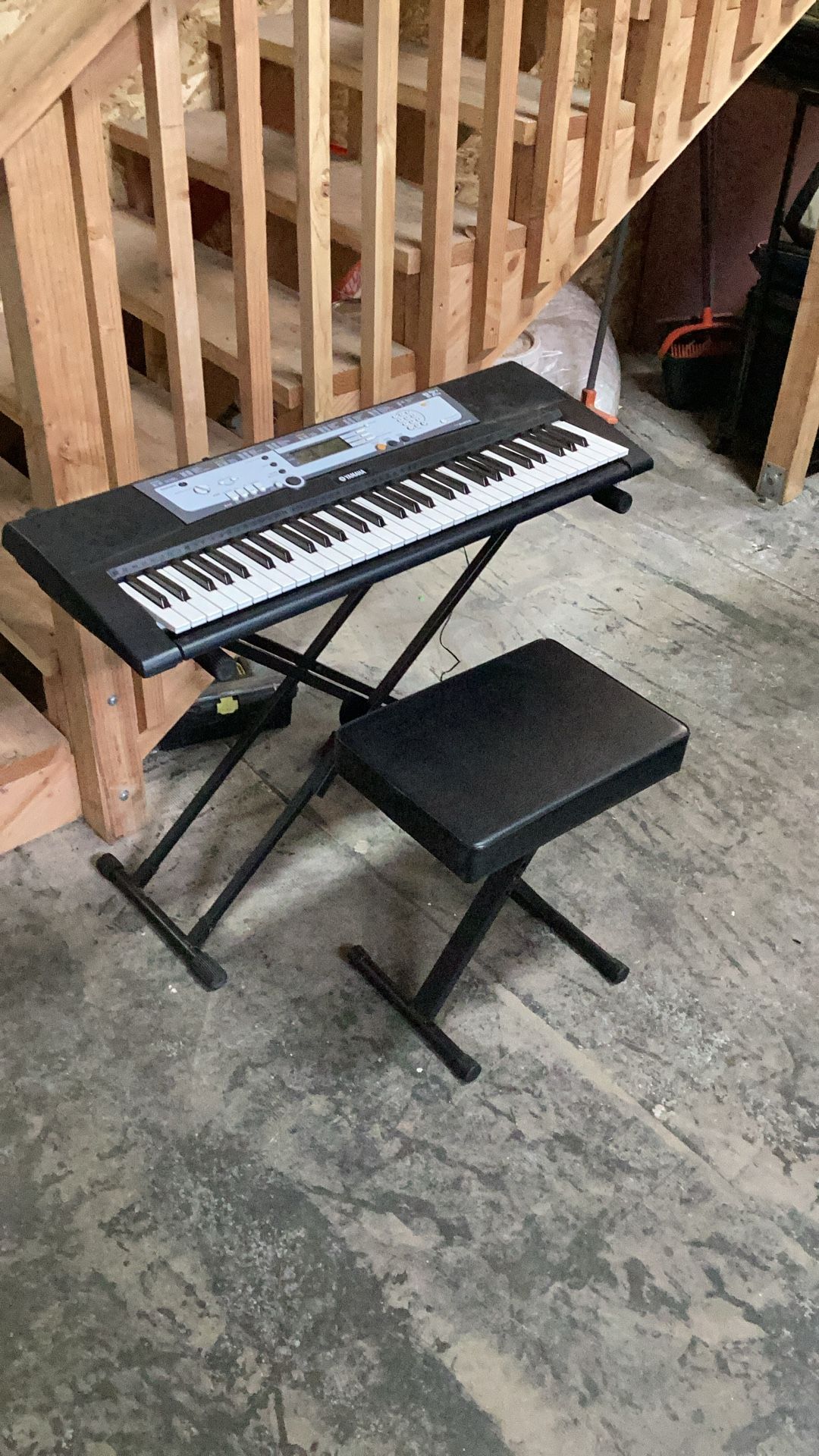 Yamaha Keyboard With Stand And Bench
