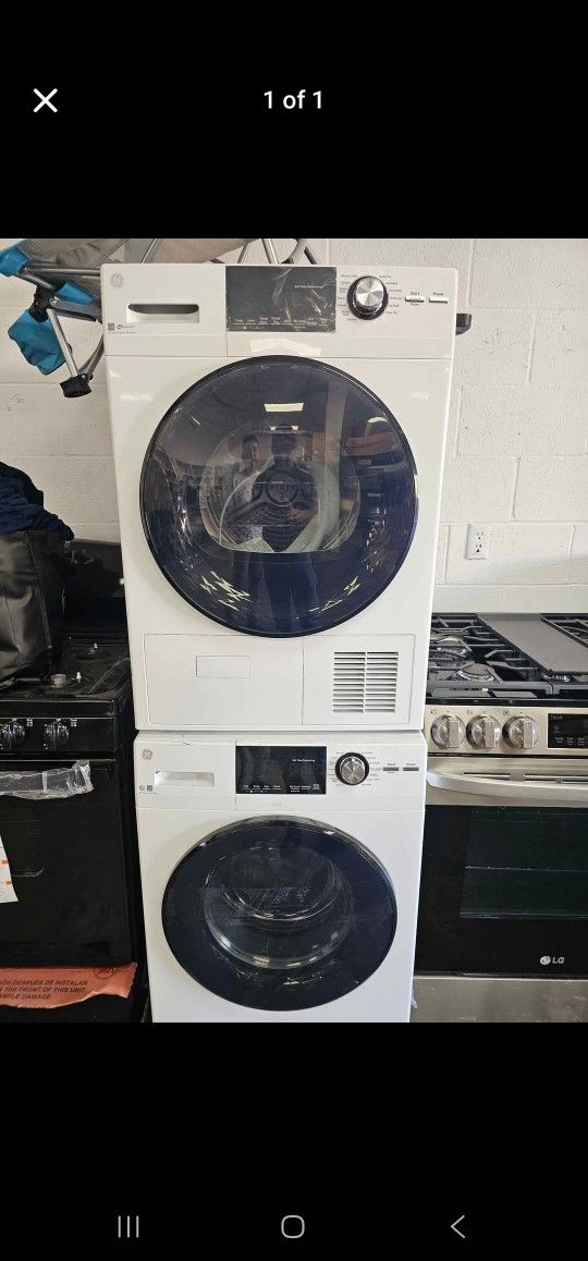 Ge Washer 2.4 Cu And 220v Heat Pump Dryer Open Box New 24in Wide 