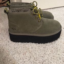 Olive Green  Platform Uggs Size 6 Women 