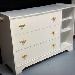 White Dresser / Drawer