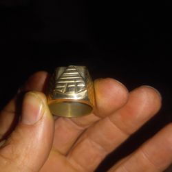 18k Gold Ring