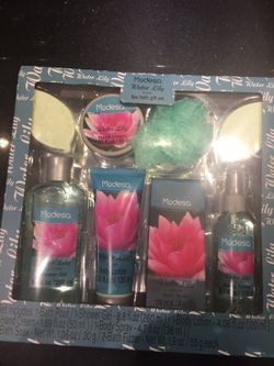 8pc Bath Gift Set