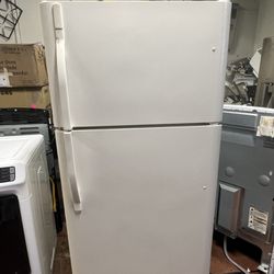 Kenmore 30W Refrigerator 