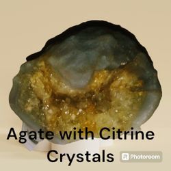 Agate with Citrine Crystals  (c0117)