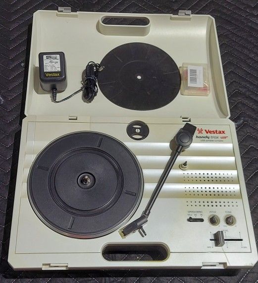 Vestax Handy Trax USB DJ Portable Turntable