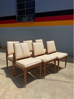 Mid Century Modern Dining Chairs - Set of 6 (With Captain's Chair)