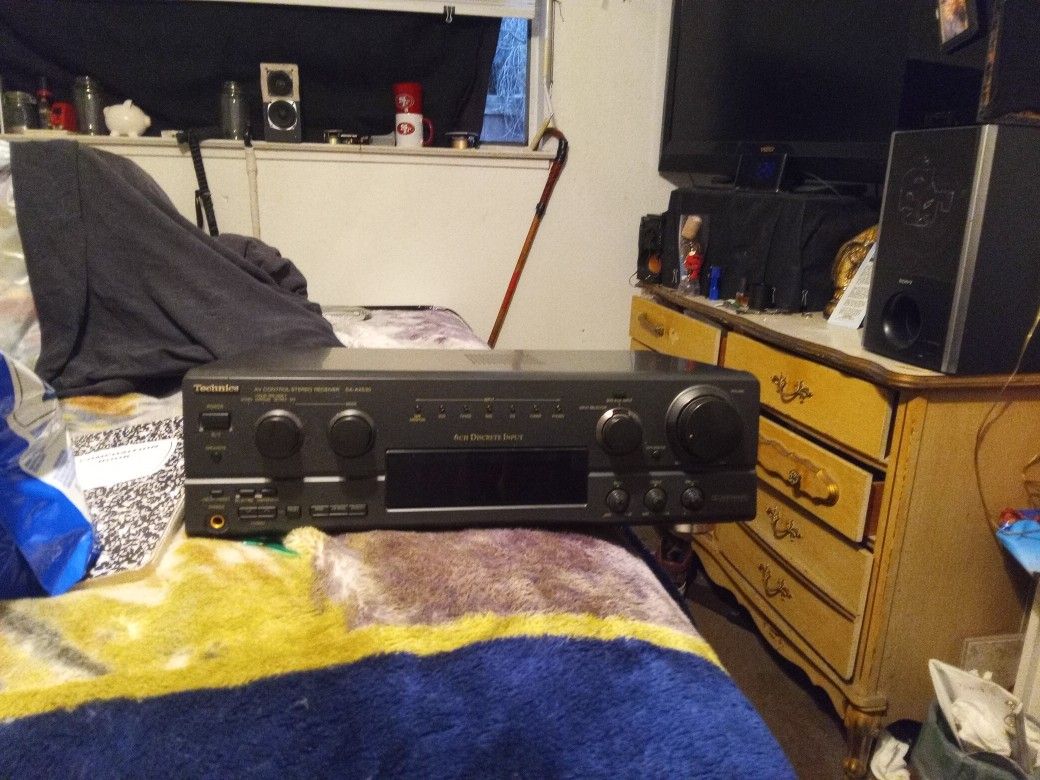 Technics -AvControl Stereo Receiver AmFm And Has Connections In Back For CD Player And Speaker And Phonograph Player and VCR