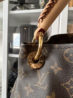 LV - ARTSY MM