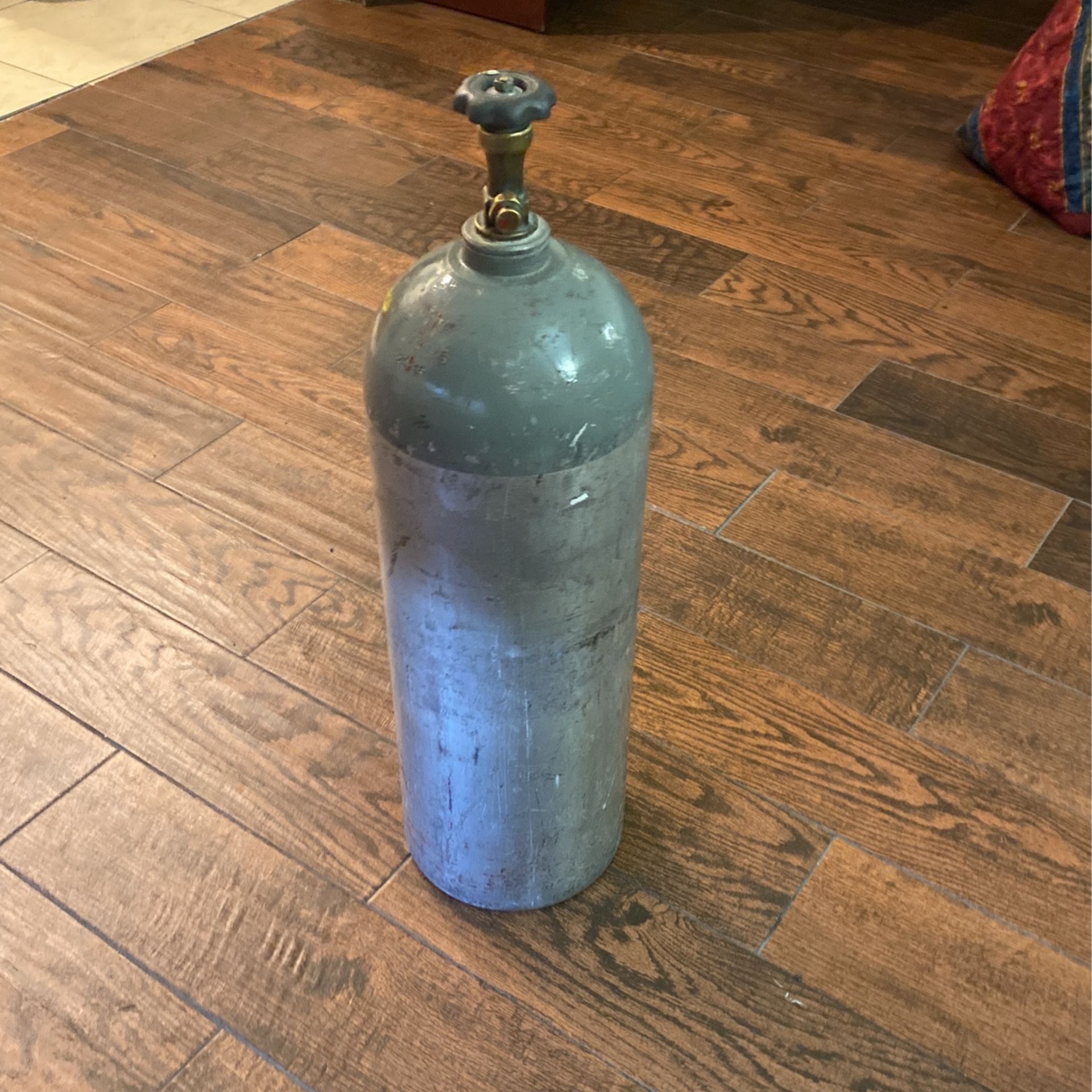 20lbs Noz Tank for Sale in Downey, CA OfferUp