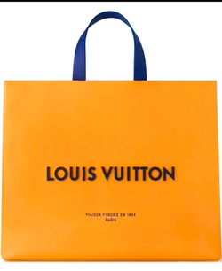 Shopping bags Louis Vuitton