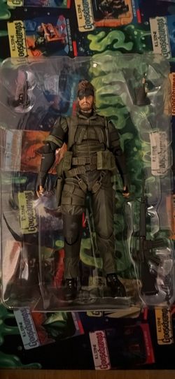 Metal Gear Solid Peace Walker Play Arts Kai Snake Jungle Fatigues Ver. Vol. 3 Complete