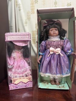 2 vintage porcelain dolls in mint condition