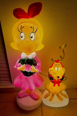 The Grinch and Cindy Lou Who 36 inch Lightup Christmas Yard Decor