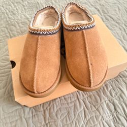 UGG Tasman Slippers Chestnut Suede