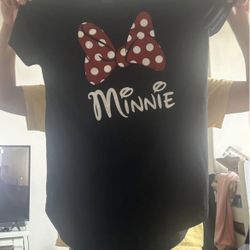 New Minnie Mouse T-shirt XL