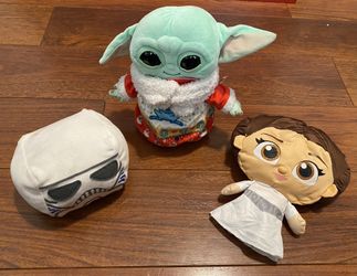 Star Wars Stuffie Lot