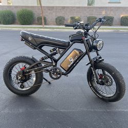 Like new!GhostCat E-Bike