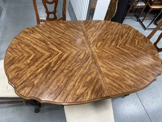 Wooden Dinning Table With 4 Chairs One Leaf