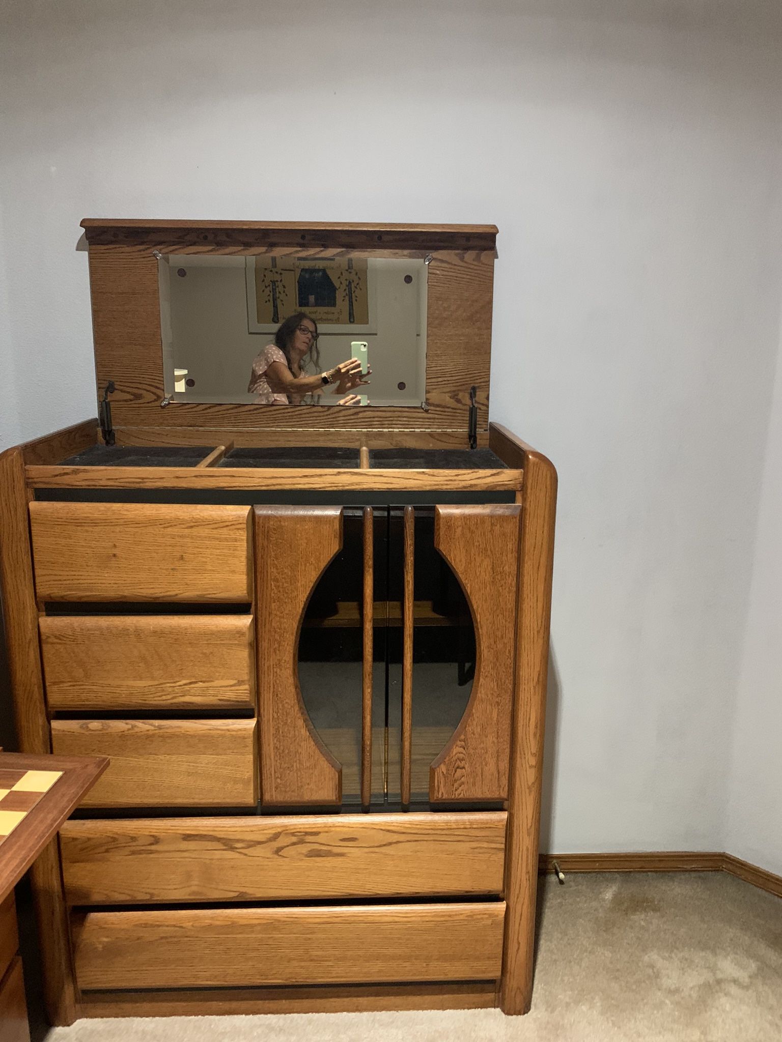 Solid Oak Dresser With Pop Up Mirror And Jewelry Box