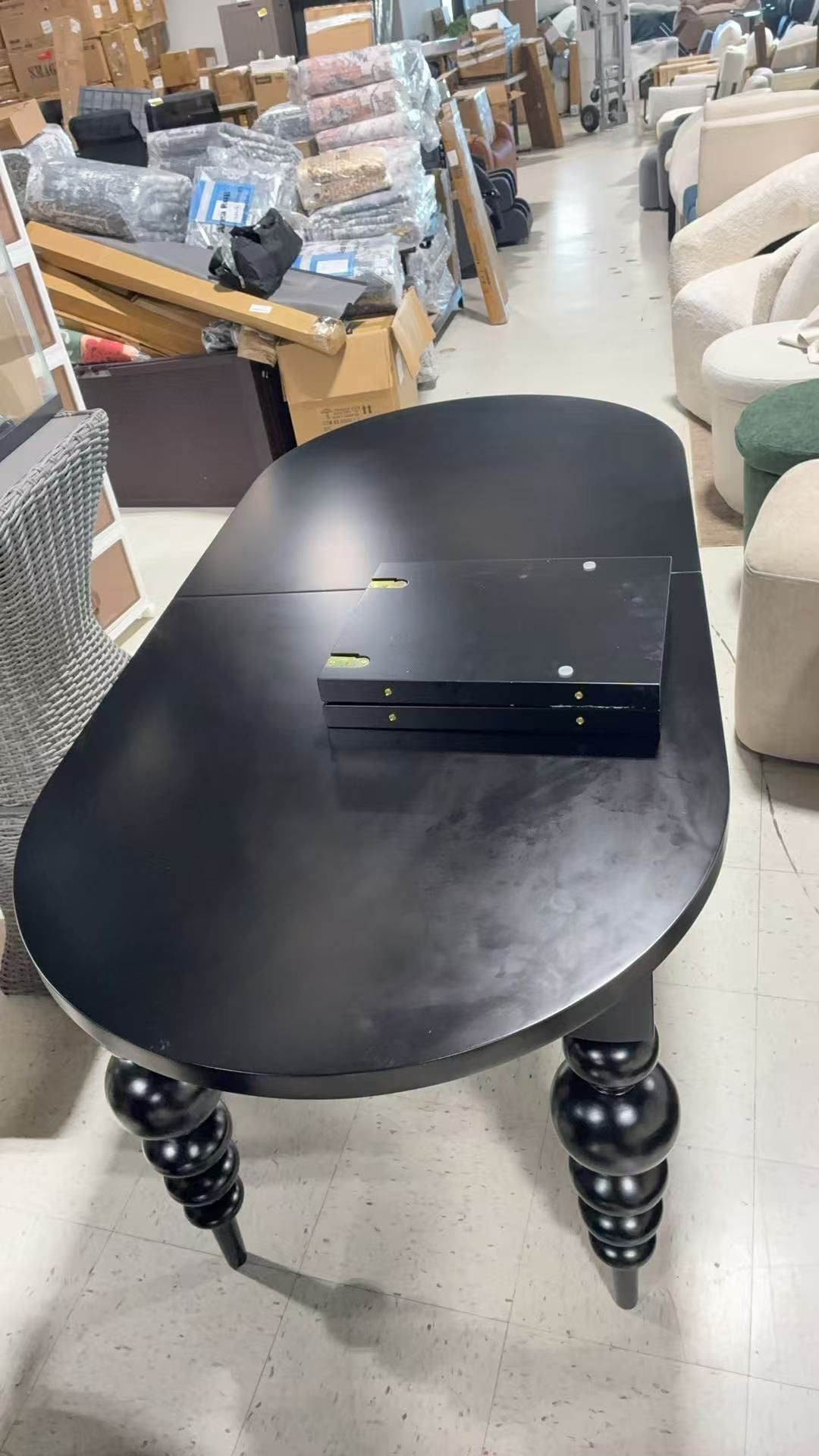 π’ Extendable Dining Table Black Seats 4-8 People