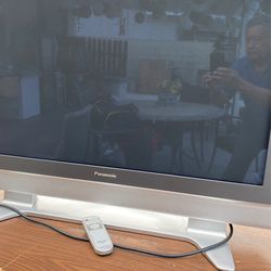 Panasonic Wide Plasma 42”