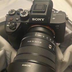 Sony Alpha 7S III Full-frame Mirrorless Camara with lots of accessories 