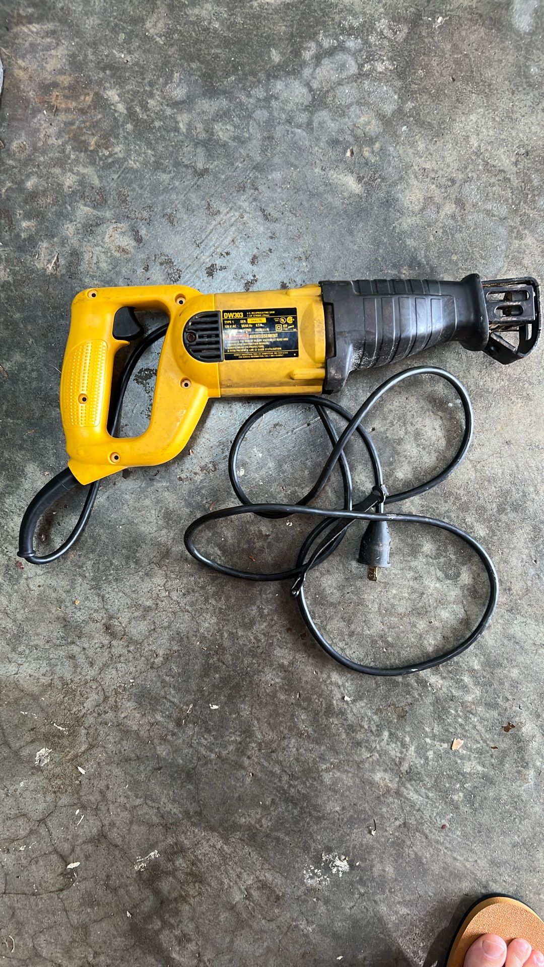 DeWalt DW303 Reciprocating Saw