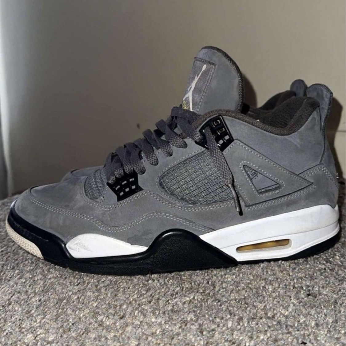 Jordan 4 Grey