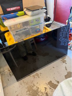 Toshiba 55” LED LCD TV (Read Description)