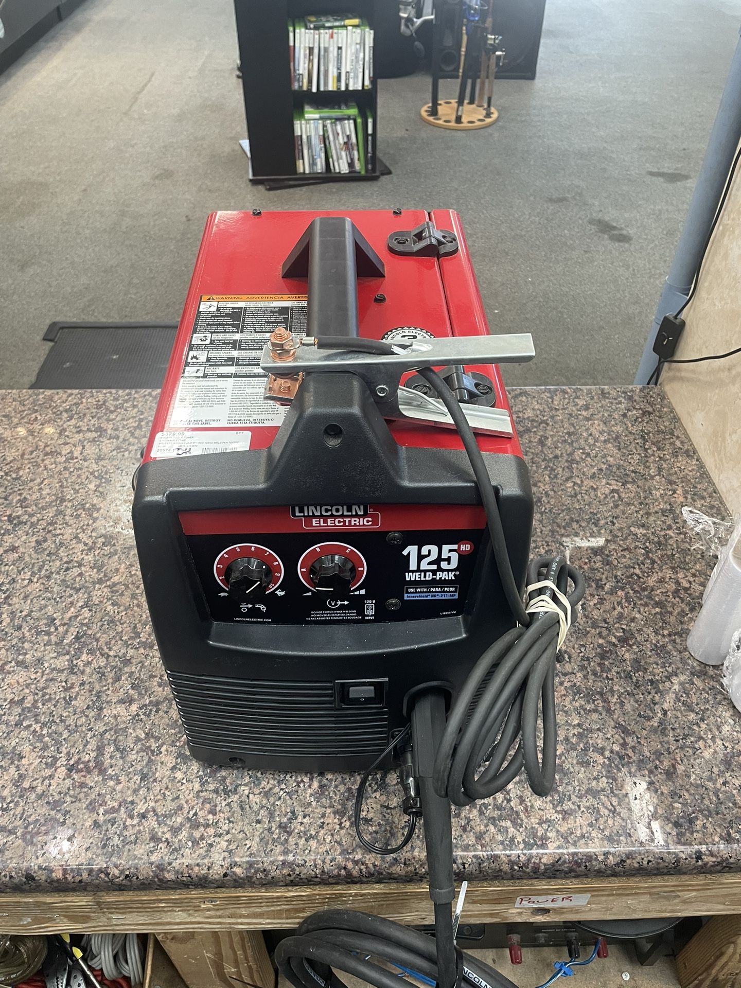 Lincoln Electric 125 HD Weld-Pak Welder