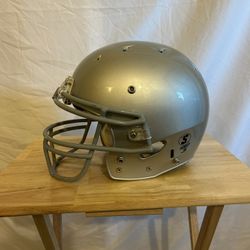 Schutt Youth Football Helmet Size S