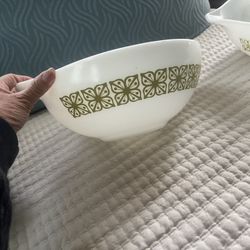 Pyrex Bowl