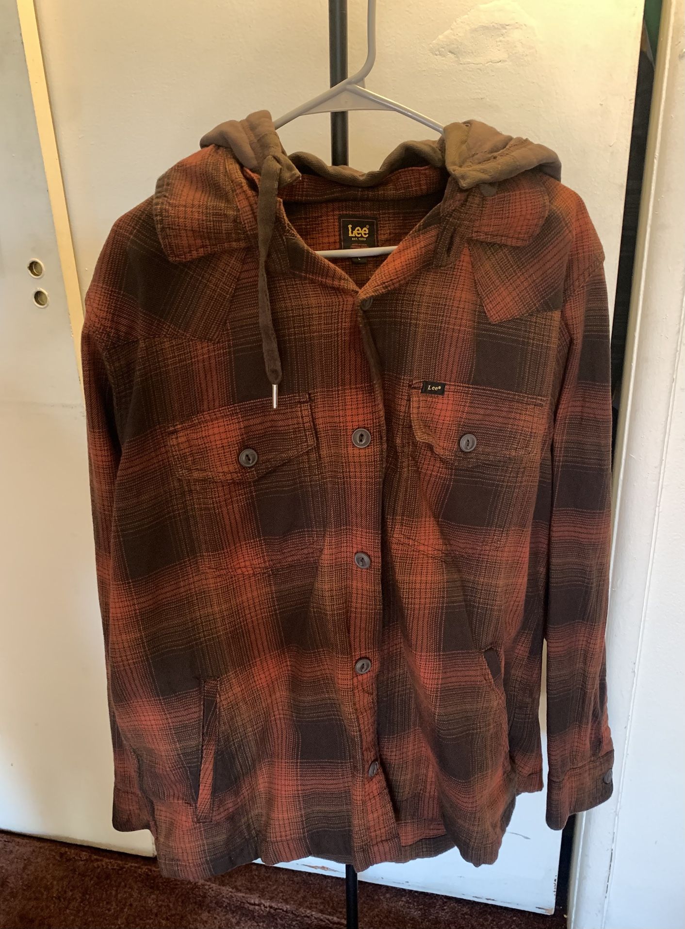 Lee Plaid Button Up Mens Large