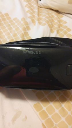 Samsung VR with remote