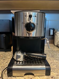 Espresso machine with steamer